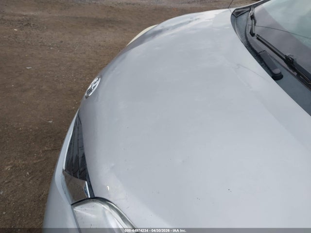 Toyota Sienna Le V6
