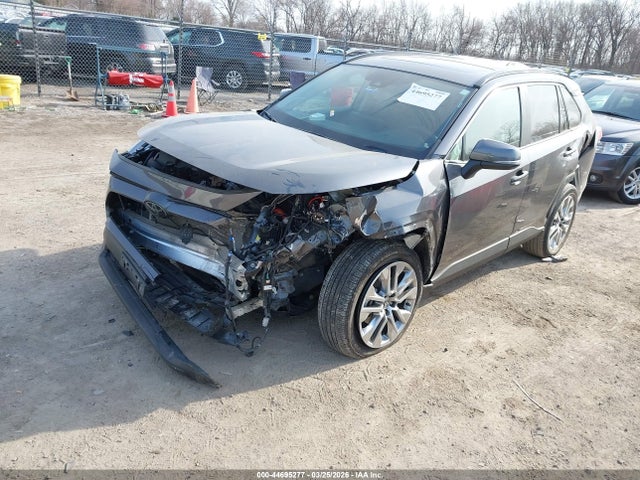 Toyota RAV4 Xle Premium