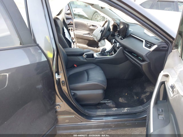 Toyota RAV4 Xle Premium