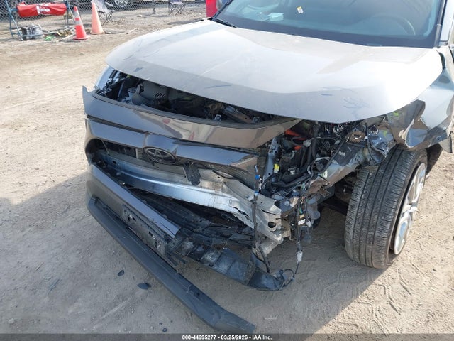Toyota RAV4 Xle Premium