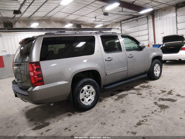 Chevrolet Suburban 1500 Lt