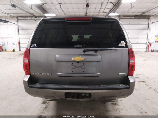 Chevrolet Suburban 1500 Lt