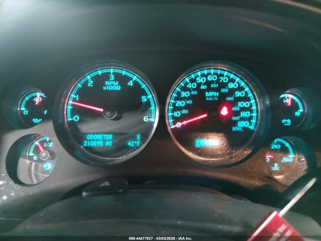 Chevrolet Suburban 1500 Lt