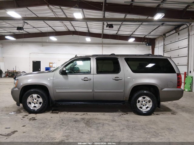Chevrolet Suburban 1500 Lt