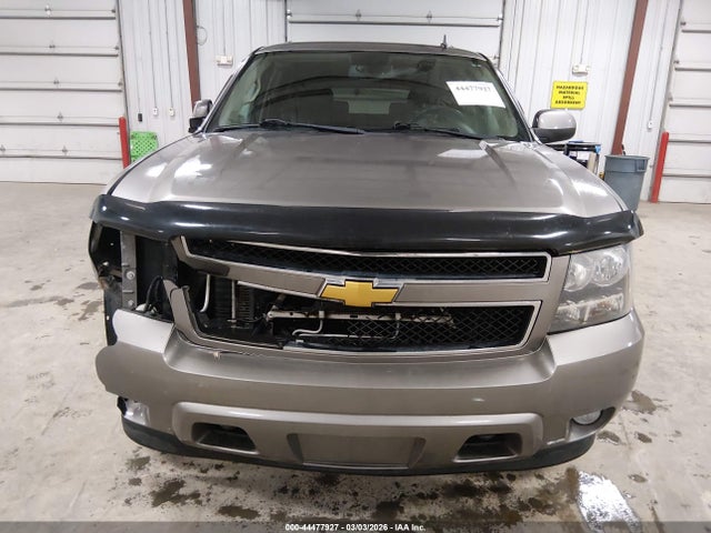 Chevrolet Suburban 1500 Lt