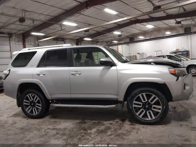 Toyota 4Runner Sr5