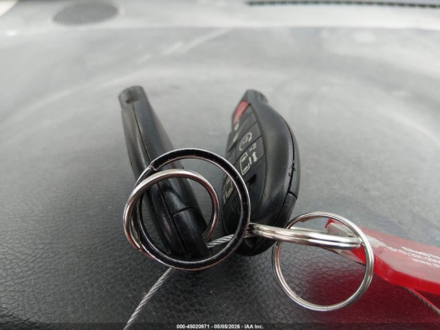 Chrysler Town & Country Touring-l 30th Anniversary