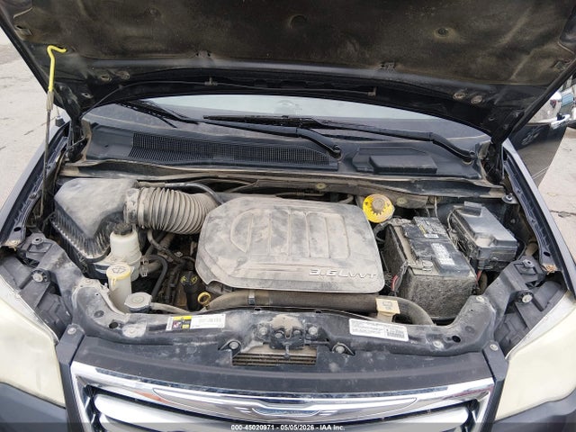 Chrysler Town & Country Touring-l 30th Anniversary