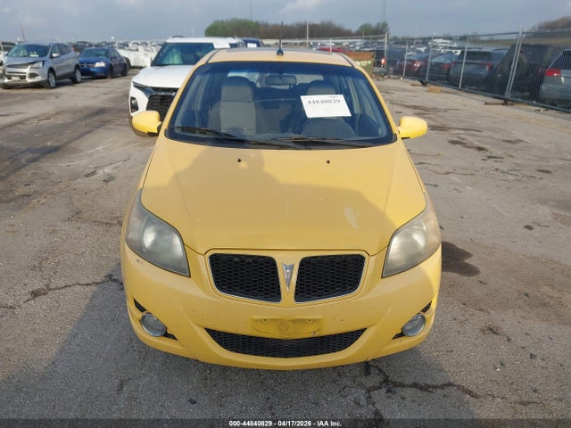 Pontiac G3