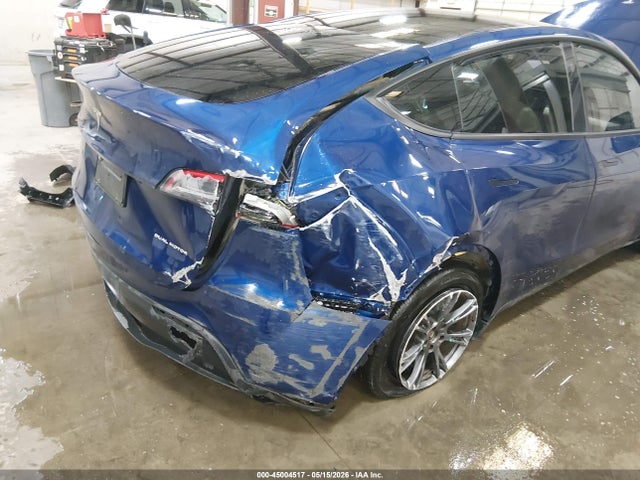 Tesla Model Y Long Range Dual Motor All-wheel Drive
