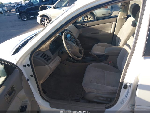 Toyota Camry Le V6