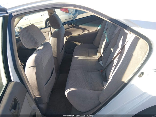 Toyota Camry Le V6