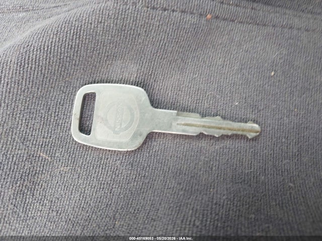 Nissan Versa 1.6 S+