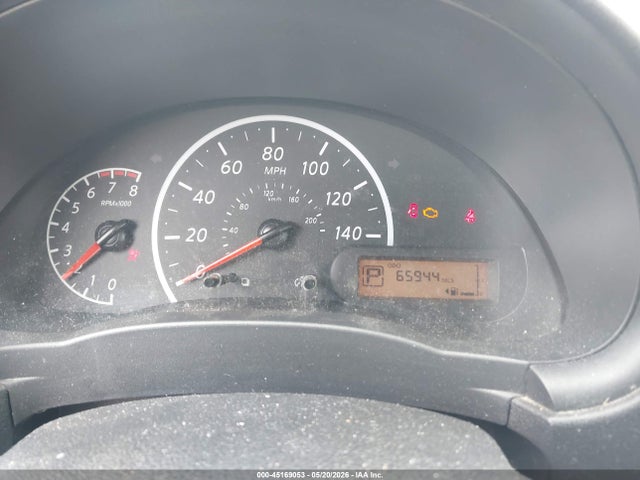 Nissan Versa 1.6 S+