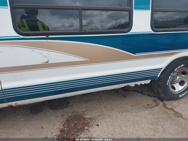Dodge Ram Van B2500