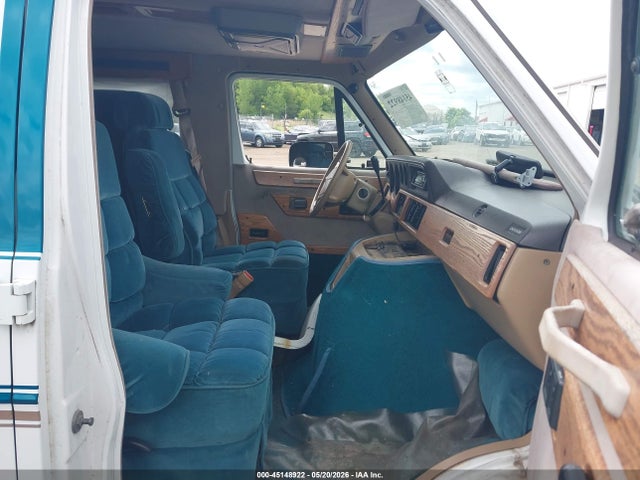 Dodge Ram Van B2500