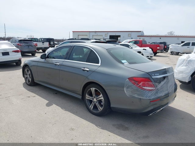 Mercedes-Benz E-Class 4matic