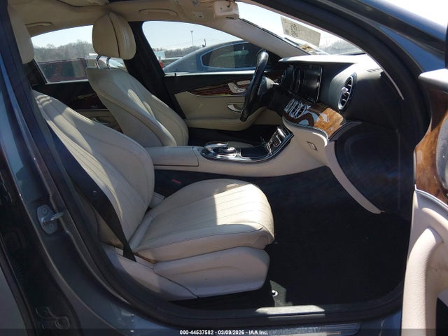 Mercedes-Benz E-Class 4matic