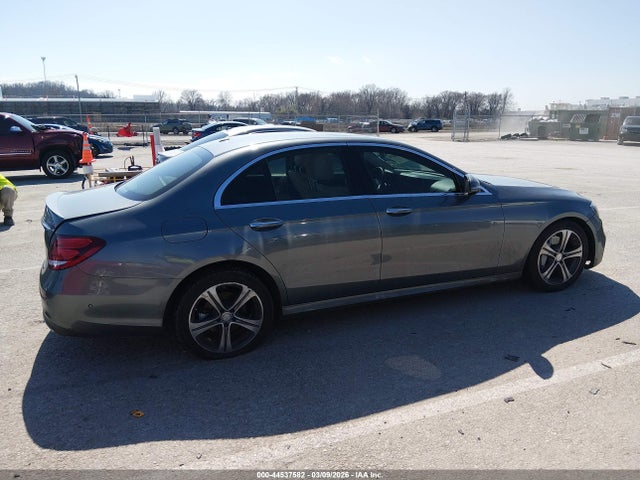 Mercedes-Benz E-Class 4matic