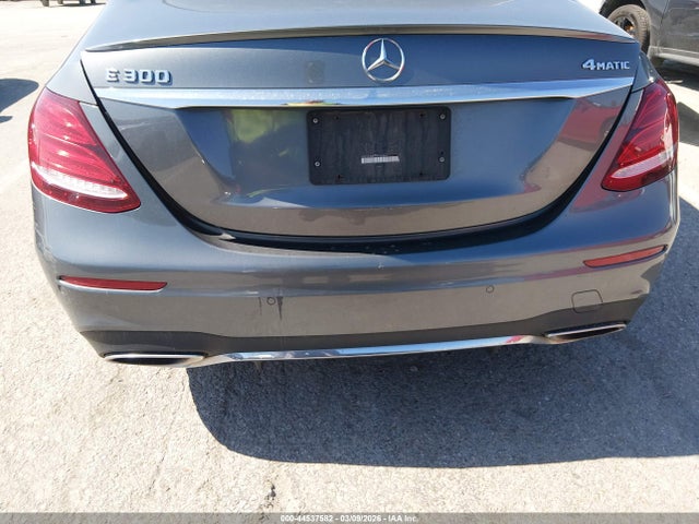 Mercedes-Benz E-Class 4matic