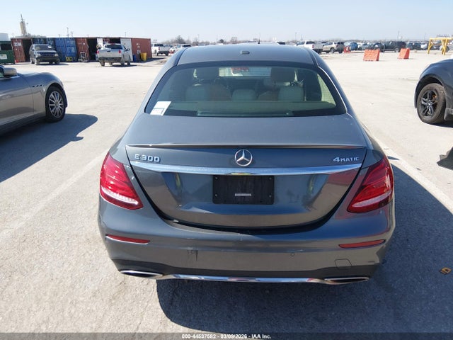 Mercedes-Benz E-Class 4matic