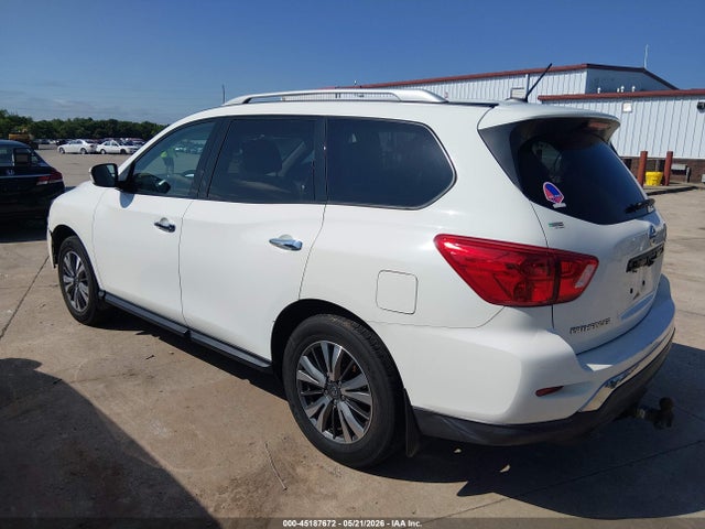Nissan Pathfinder S