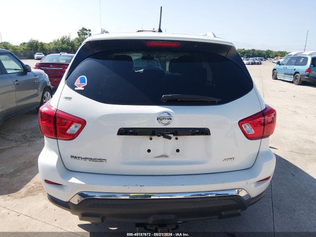 Nissan Pathfinder S