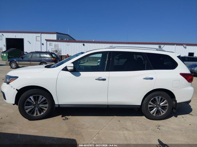 Nissan Pathfinder S