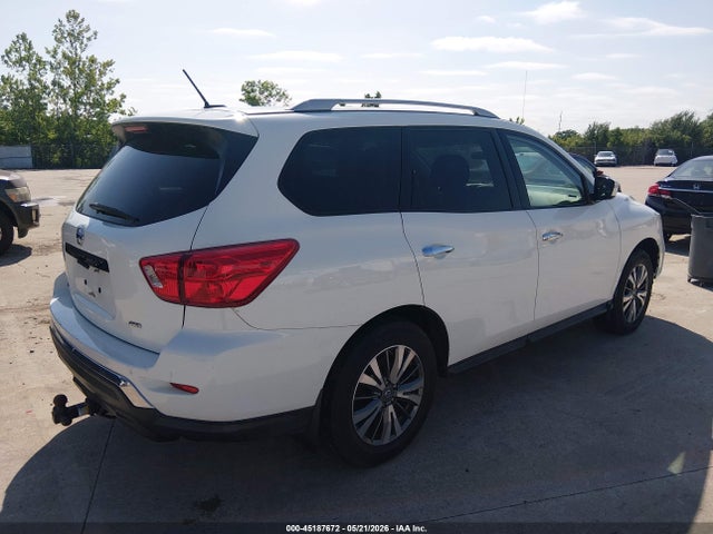 Nissan Pathfinder S