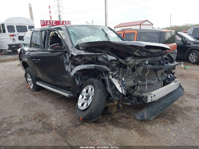 Salvage Toyota 4Runner Image