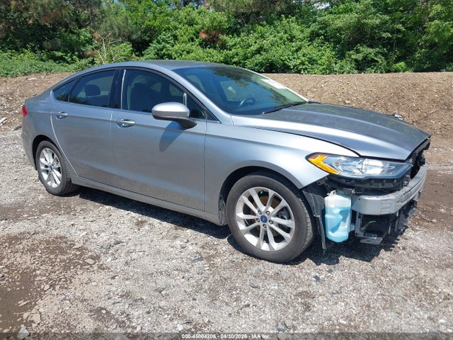 Salvage Ford Fusion Image