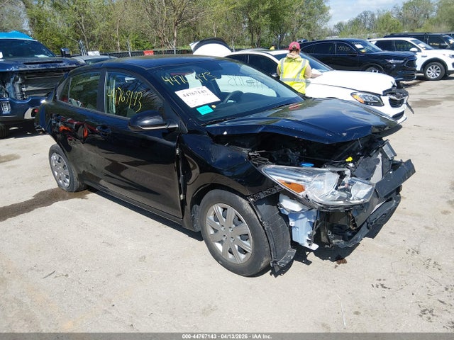 Salvage Kia Rio Image