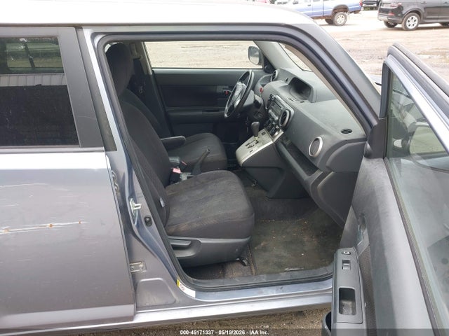 Scion xB
