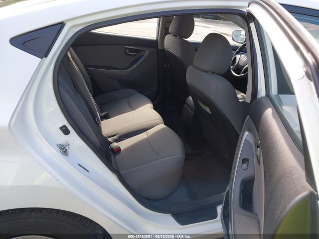 Hyundai ELANTRA Se