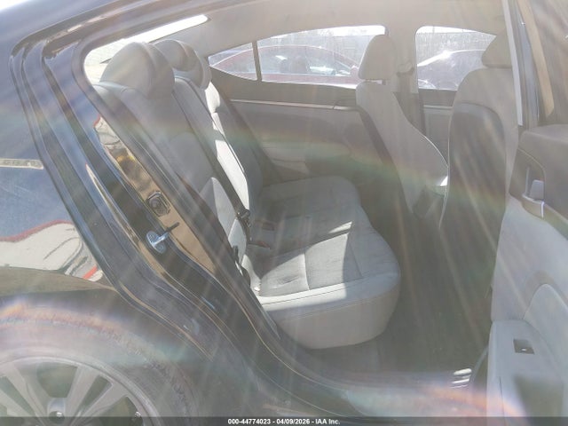 Hyundai ELANTRA Value Edition
