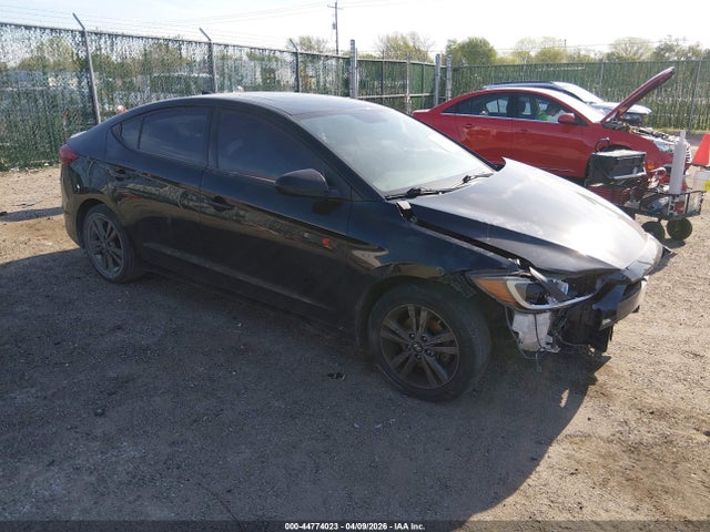 Salvage Hyundai ELANTRA Image
