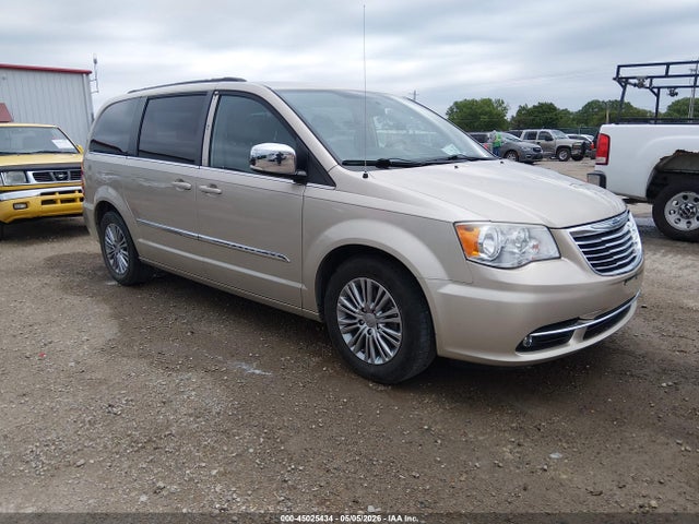Salvage Chrysler Town & Country Image
