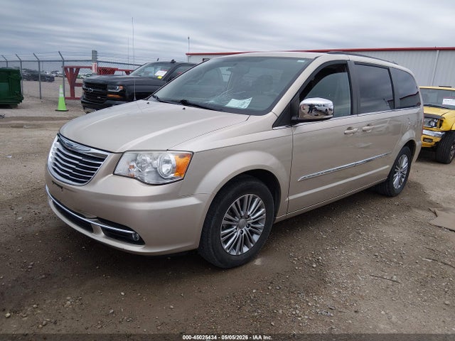 Chrysler Town & Country Touring-l