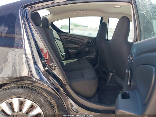 Nissan Versa 1.6 S+
