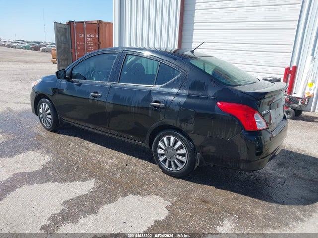 Nissan Versa 1.6 S+