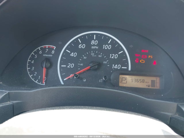 Nissan Versa 1.6 S+