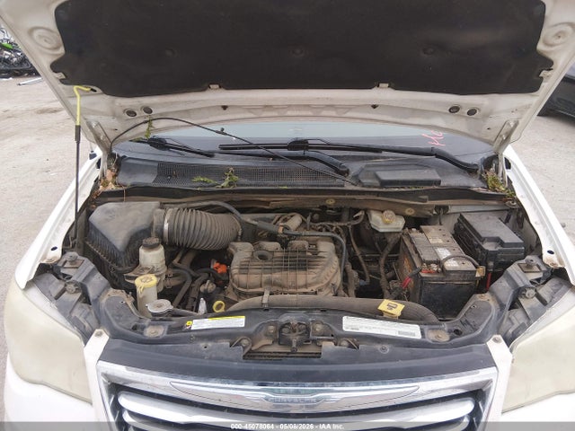 Chrysler Town & Country Touring-l