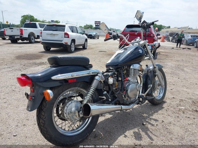Suzuki Gz250