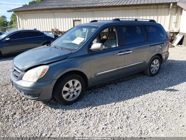 Hyundai Entourage