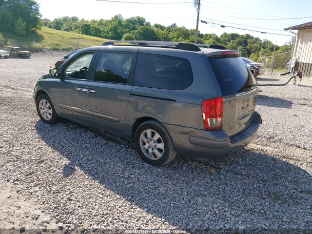 Hyundai Entourage