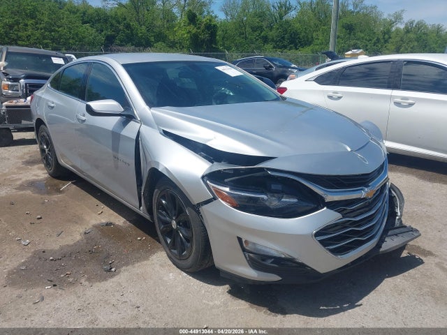 Salvage Chevrolet Malibu Image