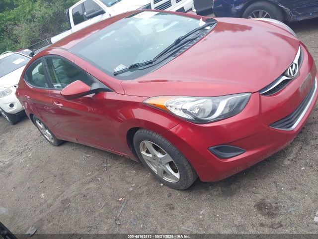 Salvage Hyundai ELANTRA Image