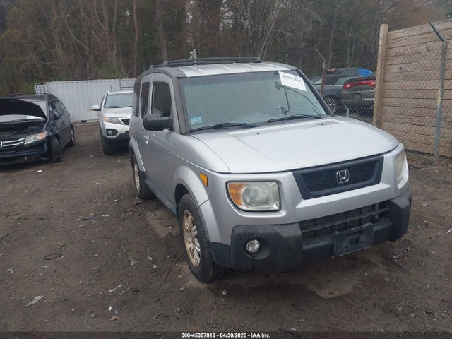 Salvage Honda Element Image