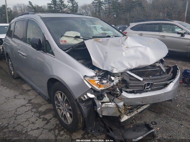 Salvage Honda Odyssey Image