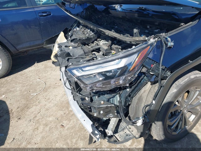 Toyota RAV4 Limited